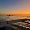 Bootje bij zonsondergang Bali